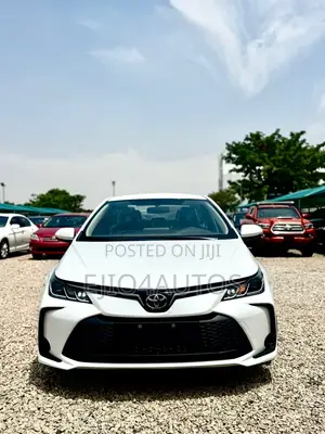 New Toyota Corolla LE 2023 White