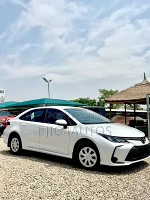 New Toyota Corolla LE 2023 White