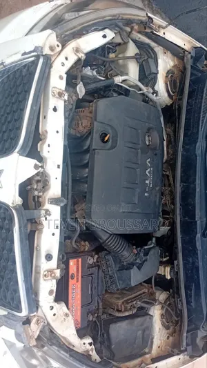 Pontiac Vibe 2.4L 2009 White