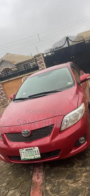 Toyota Corolla 2010 Red