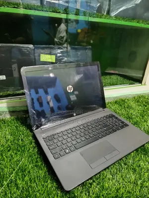 Laptop HP 250 G7 4GB Intel Celeron SSD 128GB