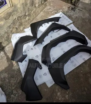 Hilux 2023 Fender Padded