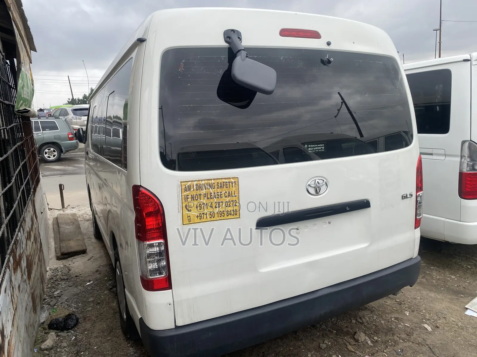 Toyota HiAce 2015 White