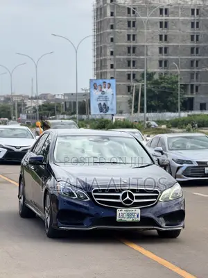 Mercedes-Benz E400 2016 Blue