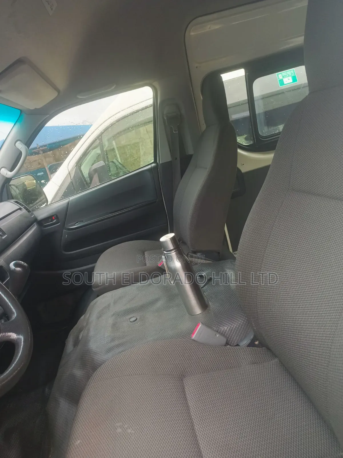 Toyota HiAce 2019 White