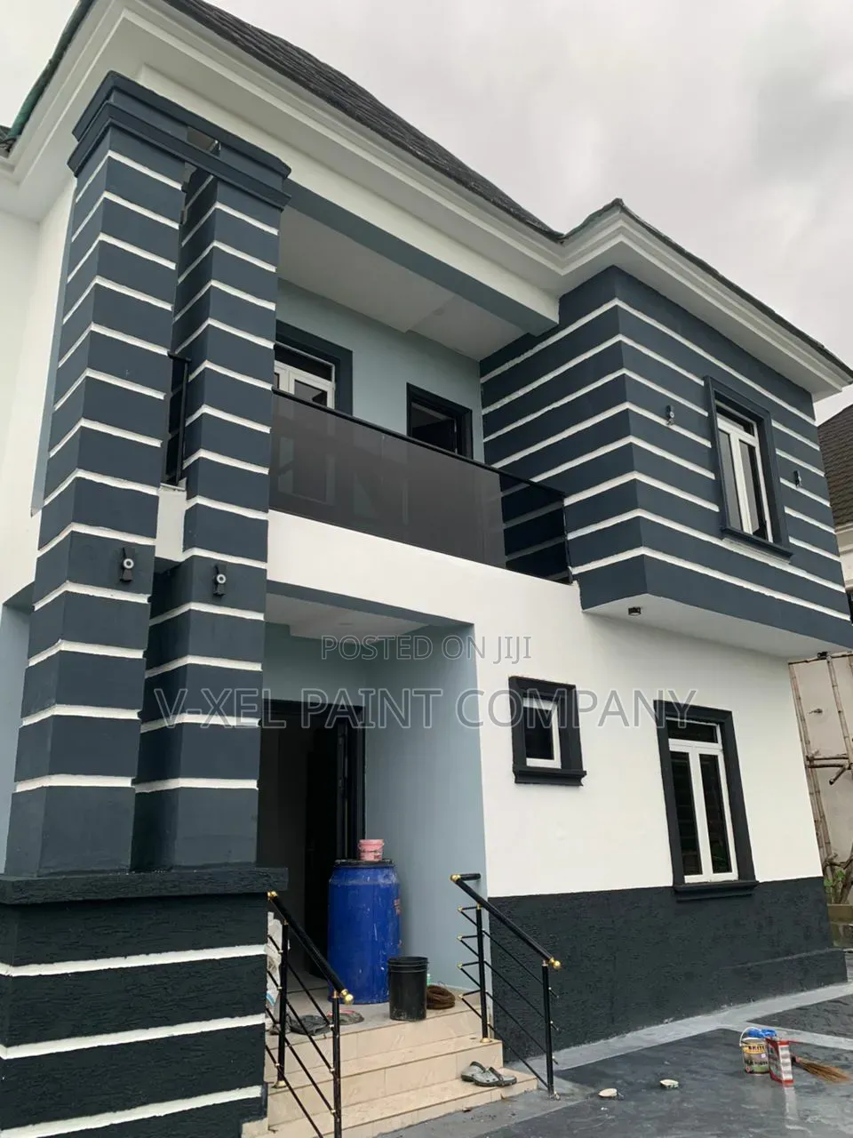 Active House Painter/ Wall Brackets