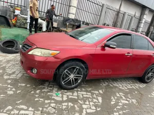 Toyota Camry 2009 Red