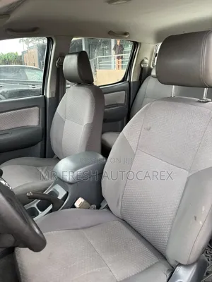 Toyota Hilux 2014 White