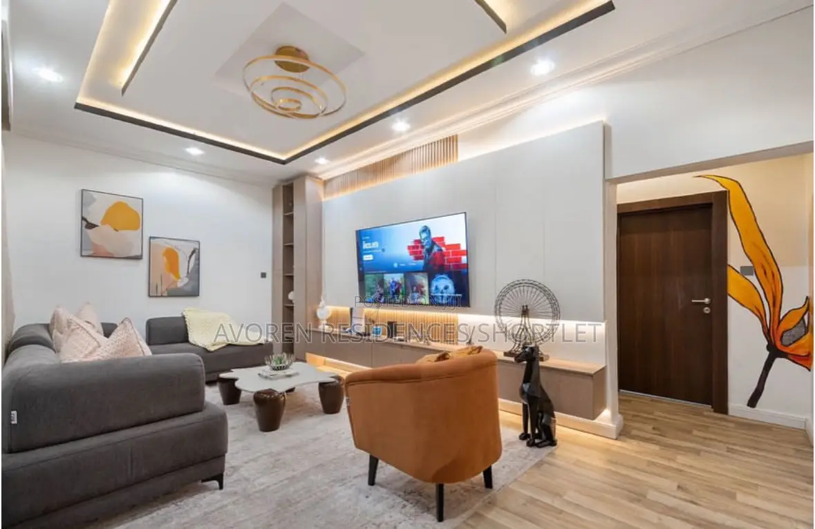 Luxurious 2 Bedroom Apartment Shortlet
