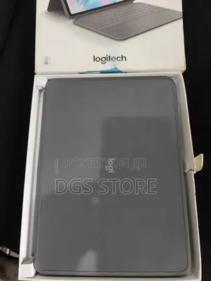 Logitech Combo Touch for iPad Air 11" M2 Air 5th Generation Keyboard