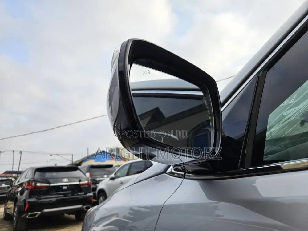 Hyundai Santa Fe SE AWD 2018 Silver