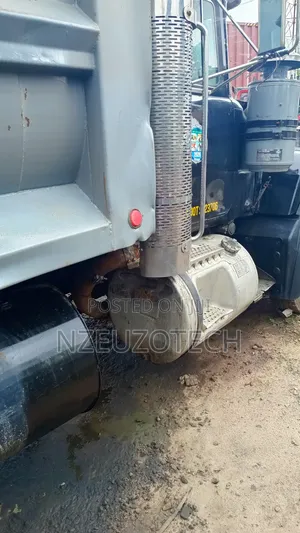 Mack Tipper