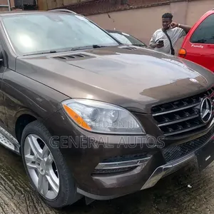 Mercedes-Benz M Class ML350 4MATIC 4dr SUV AWD (3.5L 6cyl 7A) 2015