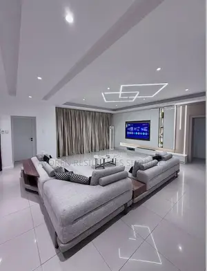 Luxurious 2 Bedroom Apartment Shortlet in Ikeja