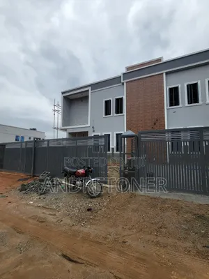 4bdrm Duplex in Sabon Lugbe for rent
