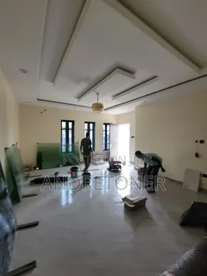 4bdrm Duplex in Sabon Lugbe for rent