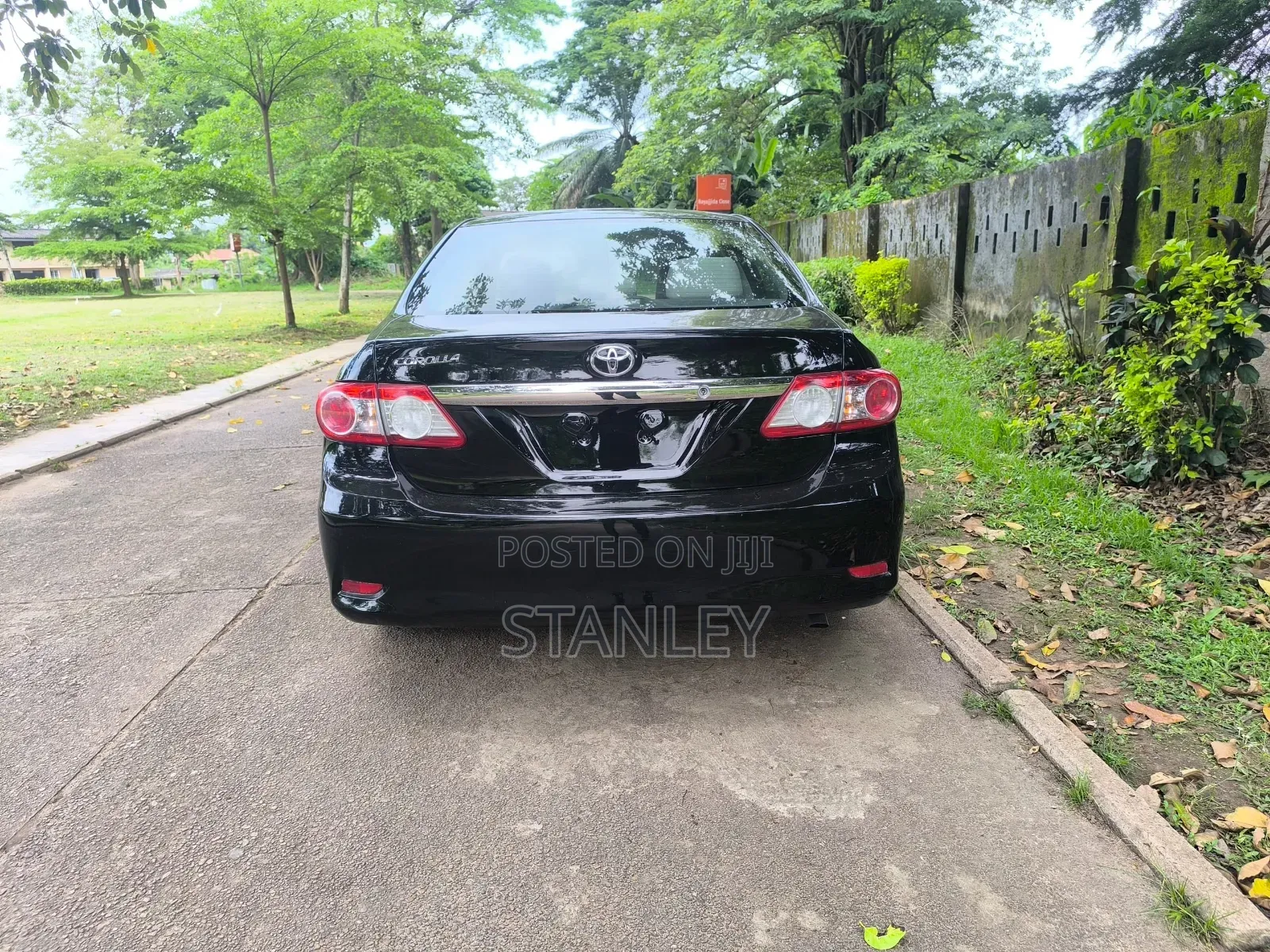 Toyota Corolla 2012 Black