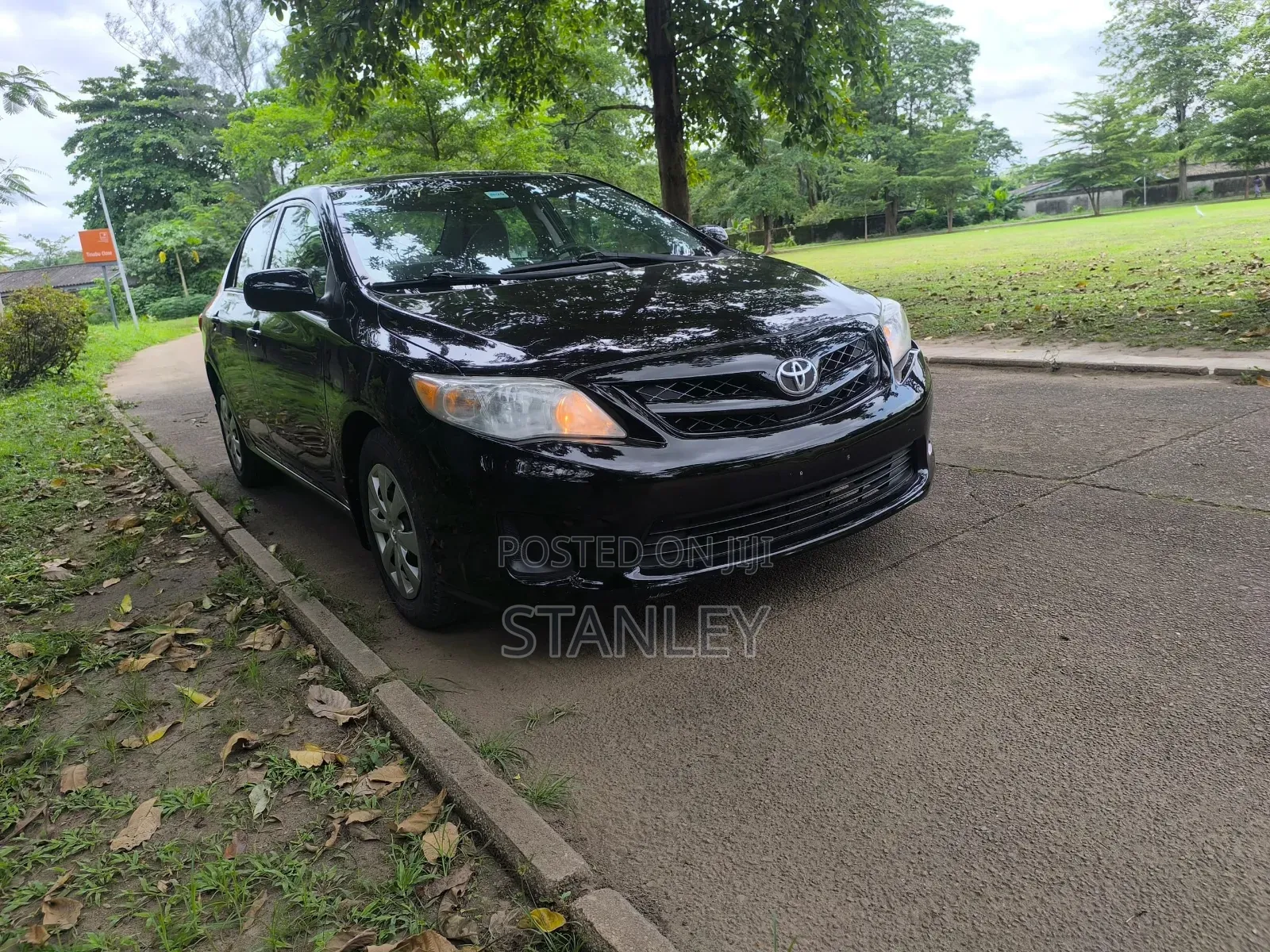 Toyota Corolla 2012 Black