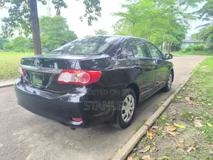 Toyota Corolla 2012 Black
