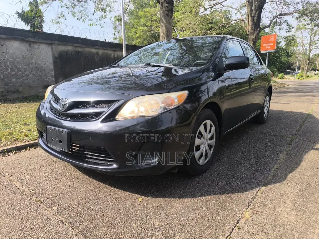 Toyota Corolla 2012 Black