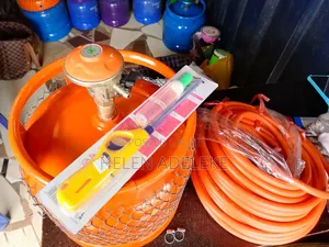 6kg Cylinder+ Standard Regulator+ Standard Camping+ Hose+ Lighter