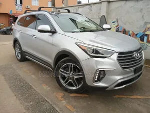 Hyundai Santa Fe 2017 Silver