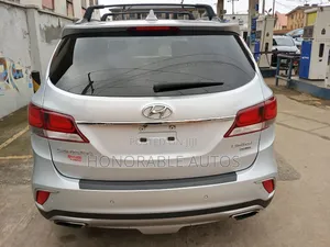 Hyundai Santa Fe 2017 Silver
