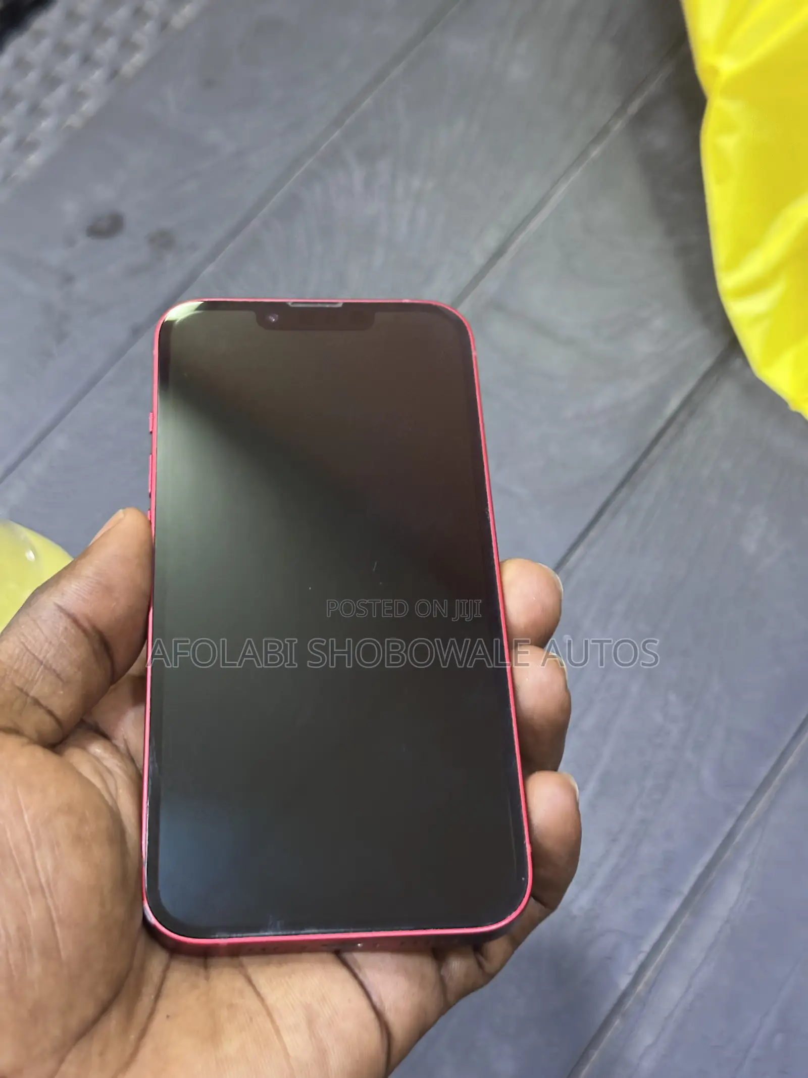 Apple iPhone 13 128 GB Red