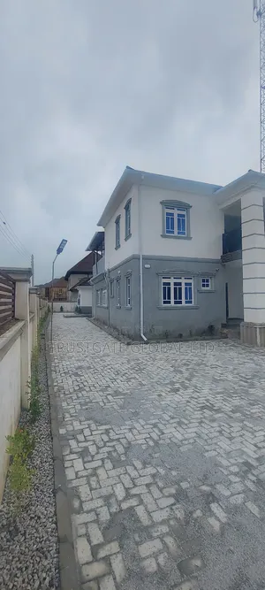 4bdrm Apartment in Police Service, Idu Industrial for rent