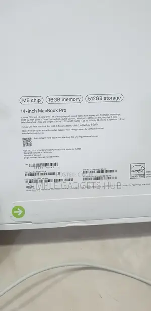 New Laptop Apple MacBook Pro 2025 M5 16GB Apple M5 SSD 512GB