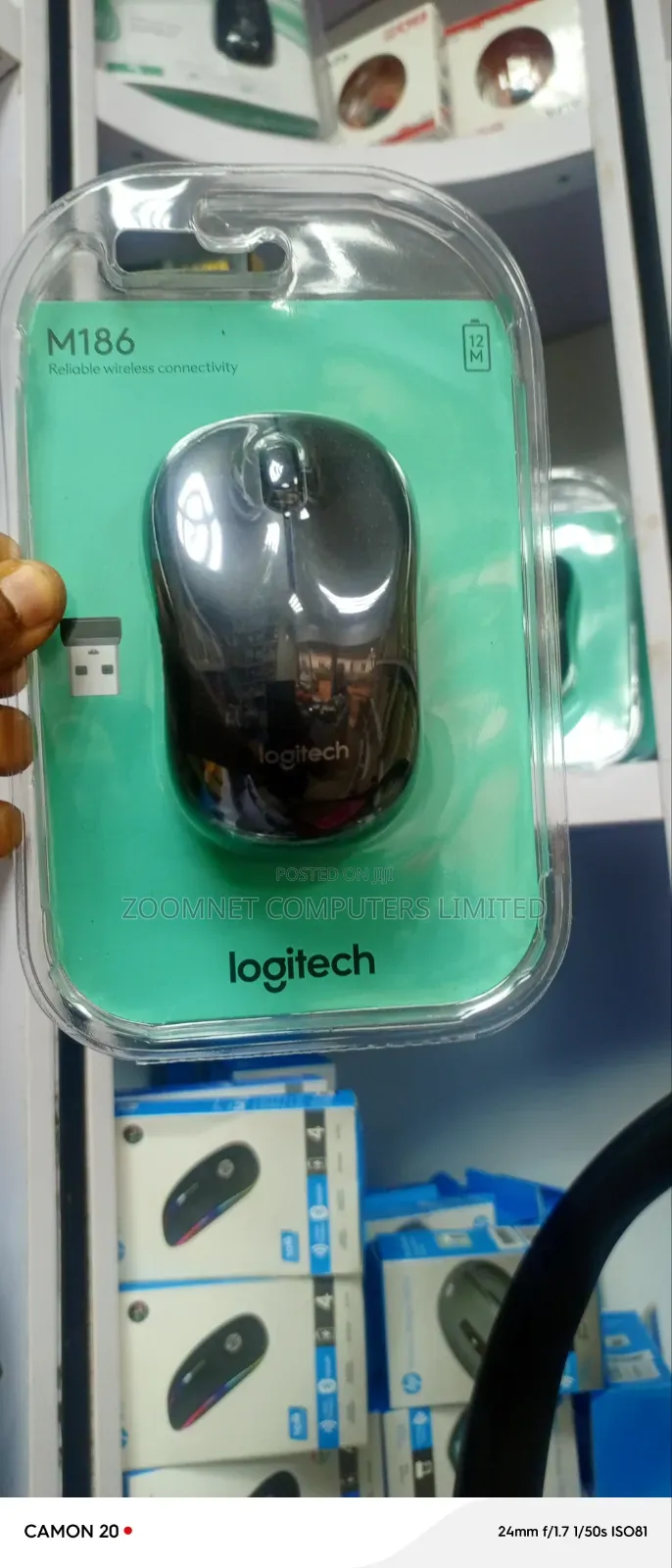 M186 Logitec Mouse