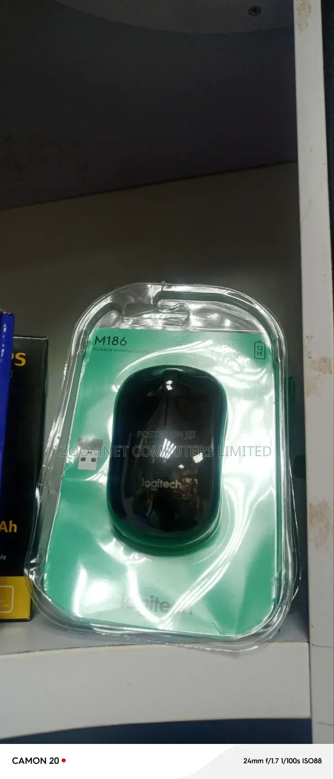 M186 Logitec Mouse