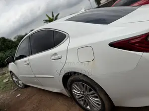 Lexus ES 350 FWD 2014 White