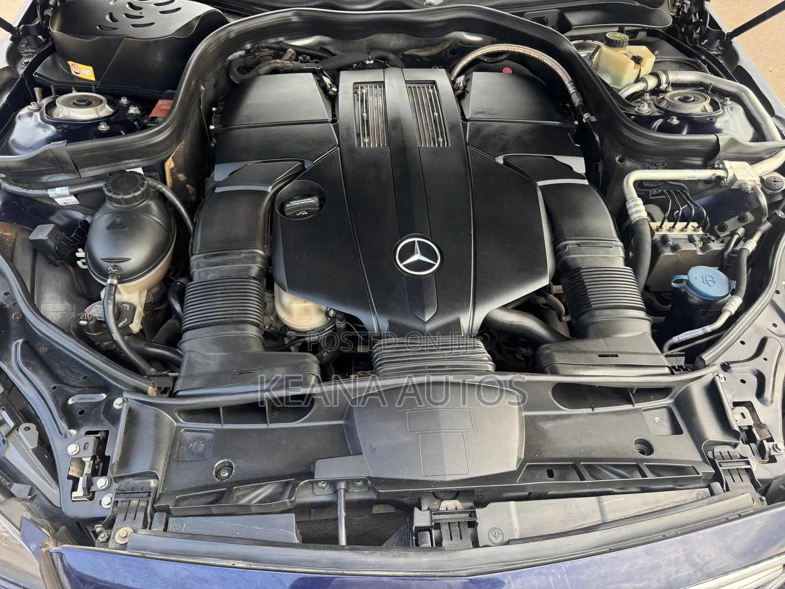 Mercedes-Benz E400 2016 Blue