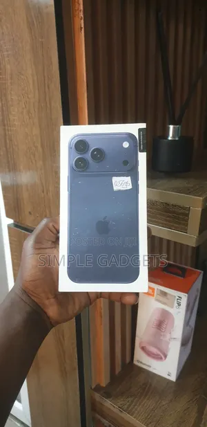 New Apple iPhone 17 Pro Max 256 GB Blue
