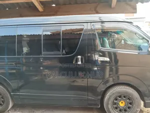 Hummer 1 Executive Bus for Hire