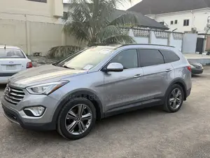 Hyundai Santa Fe 2015 Gray