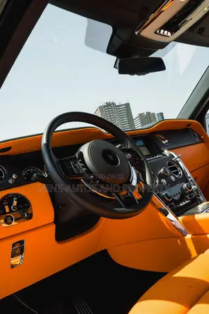 Rolls-Royce Cullinan 2023 Black