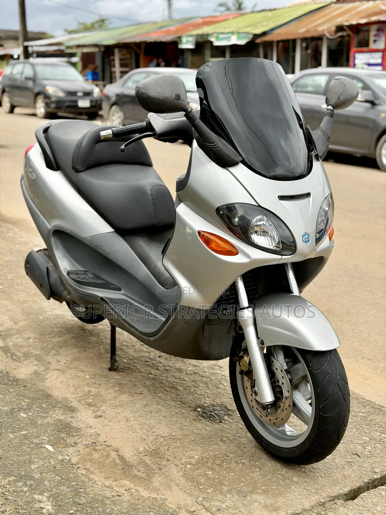 Piaggio Scooter 2015 Gray