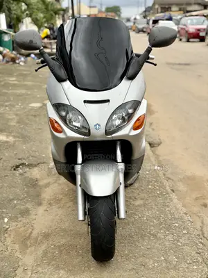 Piaggio Scooter 2015 Gray