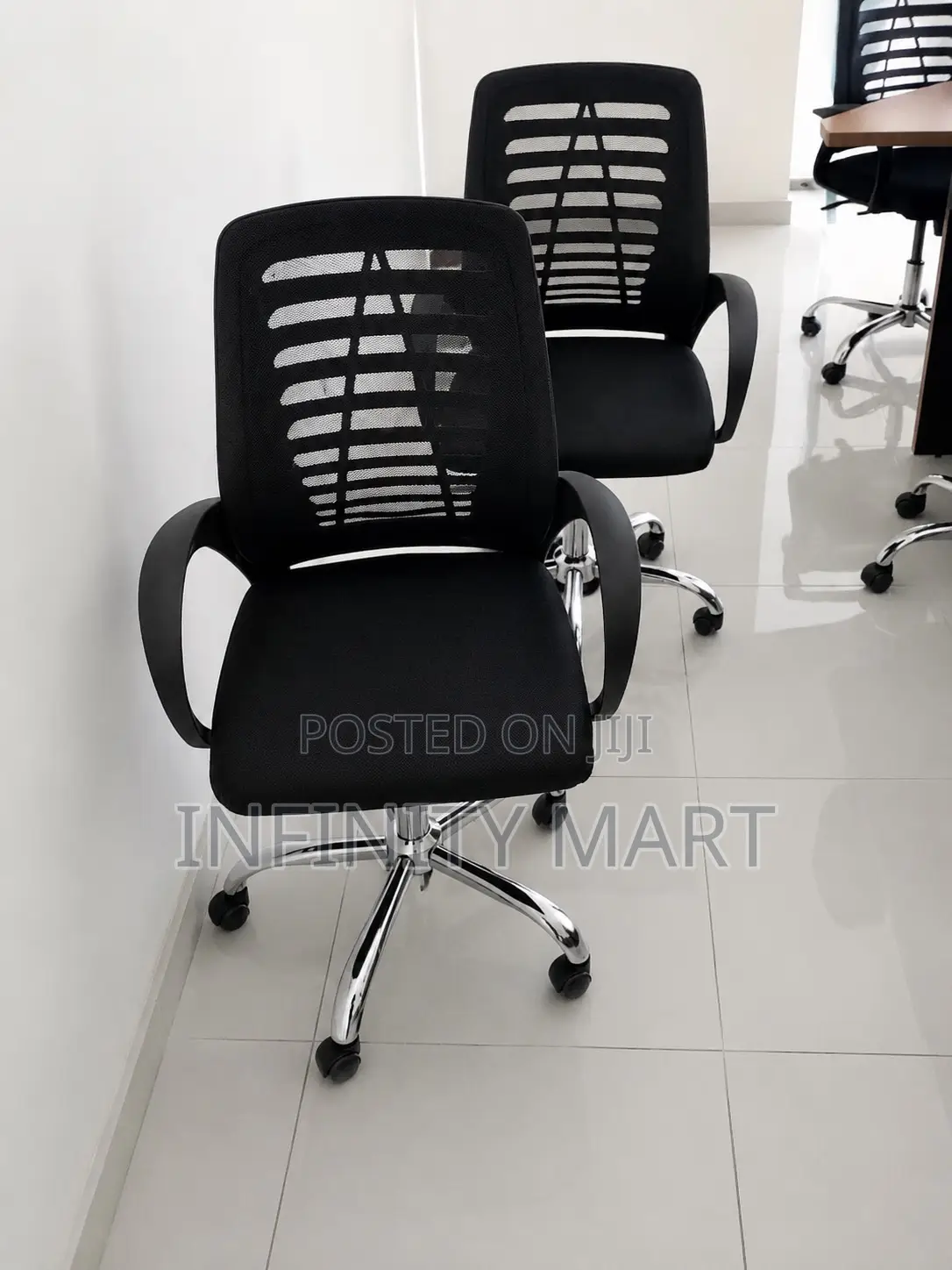 Office Chair With No Headrest Modern.