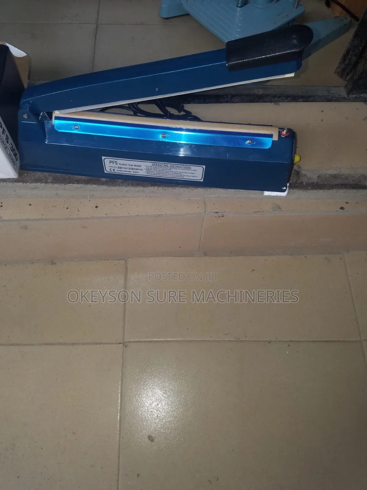 Hand Sealing Machine
