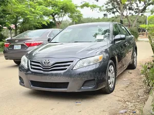 Toyota Camry 2010 Gray