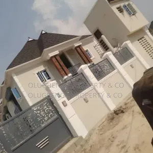 3bdrm Apartment in Ikorodu Garage for rent