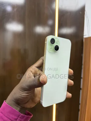Apple iPhone 15 Plus 128 GB Green