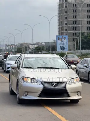 Lexus ES 2013 Gold