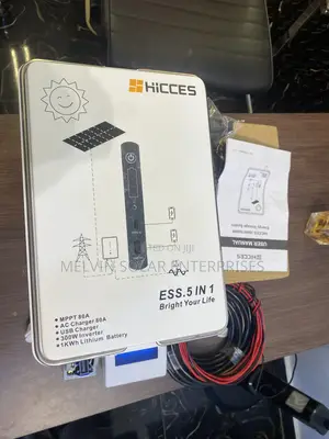 1KWH 300output Solar Generator Available in Store Now Dm Let’s Deal