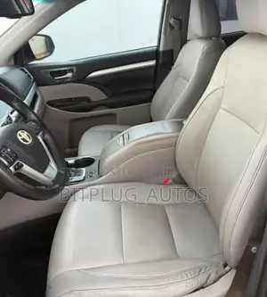 Toyota Highlander XLE V6 4x4 (3.5L 6cyl 6A) 2016 Gray