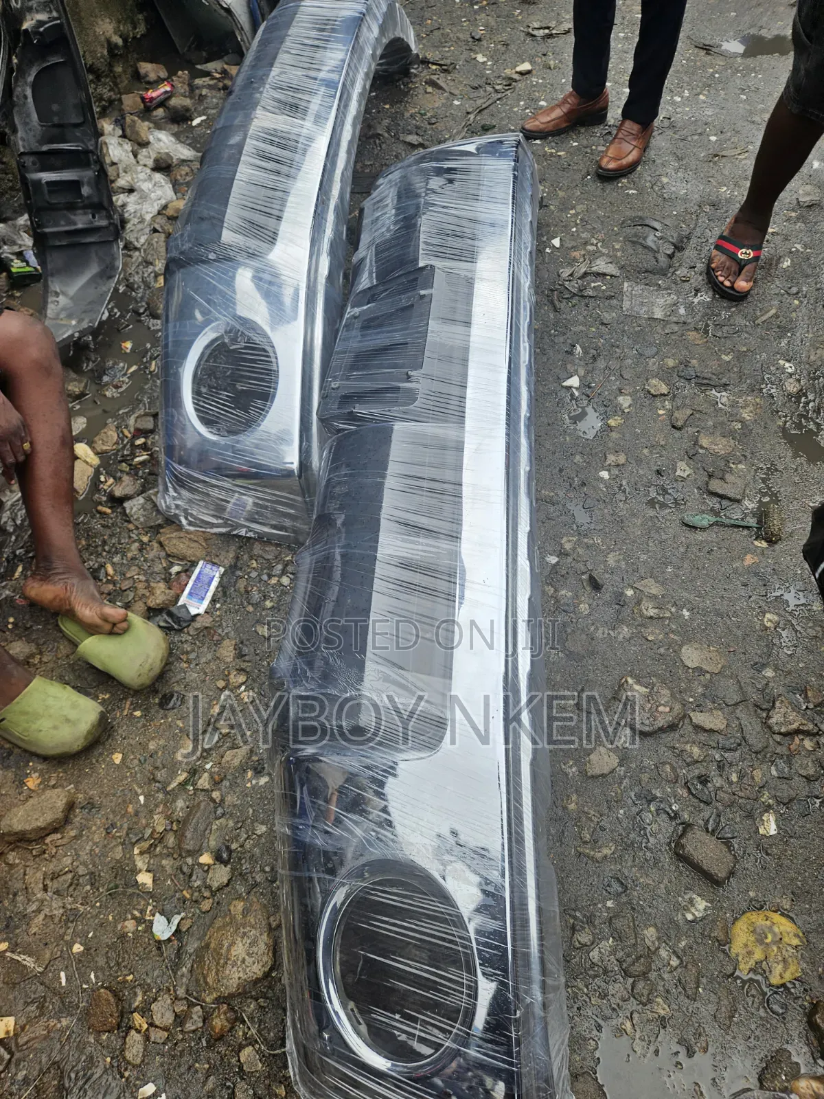 Complete Front Bumper Tundra 2012 Model