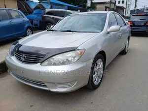 Toyota Camry 2006 Silver